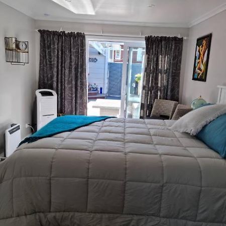 Bnb On Carvell Blenheim Exteriör bild